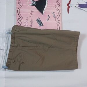 BOB TIMBERLAKE MENS SHORTS SIZE 40 IN A BEAUTIFUL KHAKI